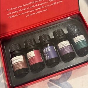 Holiday Essential Oil Set - NEW! 🎁